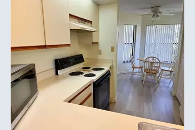 4420 46th Avenue W #101, Bradenton, FL 34210 - Photo 8
