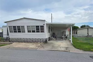 1117 49th Ave Dr W, Bradenton, FL 34207 - Photo 2