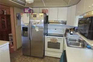 1117 49th Ave Dr W, Bradenton, FL 34207 - Photo 6