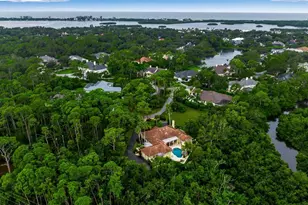 422 Blue Garden Ln, Osprey, FL 34229 - Photo 1
