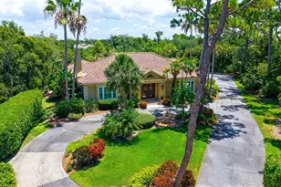 422 Blue Garden Ln, Osprey, FL 34229 - Photo 2