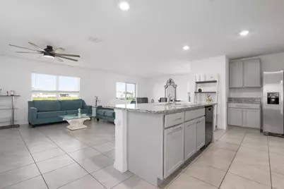 2986 Great Abaco Way, Bradenton, FL 34208 - Photo 4