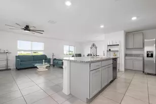 2986 Great Abaco Way, Bradenton, FL 34208 - Photo 4