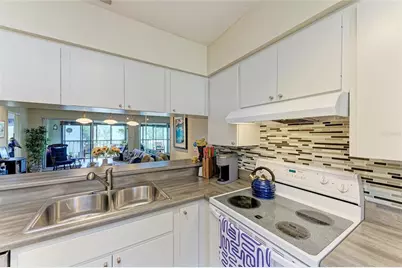 2124 Tamiami Trail #207, Sarasota, FL 34234 - Photo 16