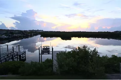 1056 Seagrape Drive, Ruskin, FL 33570 - Photo 4