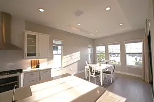 1056 Seagrape Dr, Ruskin, FL 33570 - Photo 8