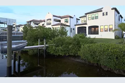 1056 Seagrape Drive, Ruskin, FL 33570 - Photo 2