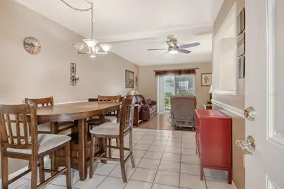 2303 Canal Drive #F7, Bradenton, FL 34207 - Photo 4