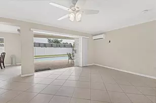3821 Calliandra Dr, Sarasota, FL 34232 - Photo 10