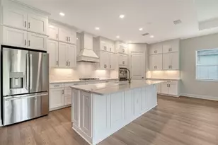 10050 Crystal Isles Cir, Sarasota, FL 34241 - Photo 18