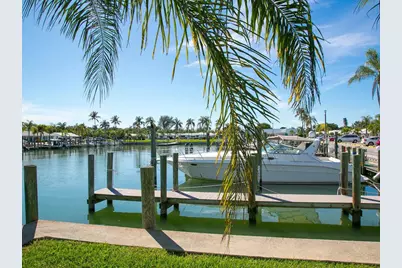 667 El Centro, Longboat Key, FL 34228 - Photo 6