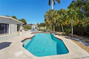 5619 New York Ave, Sarasota, FL 34231 - Photo 2