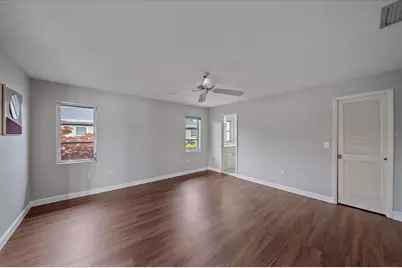 7077 W Country Club Drive N, Sarasota, FL 34243 - Photo 20