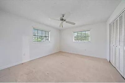 7077 W Country Club Drive N, Sarasota, FL 34243 - Photo 26