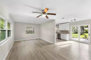 111 17th St E, Bradenton, FL 34208 - Photo 6