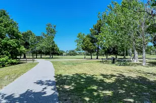 115 Red Fox Ct, Bradenton, FL 34212 - Photo 32