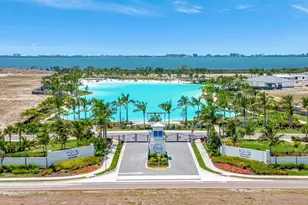 5939 Redbay Blvd, Bradenton, FL 34210 - Photo 2