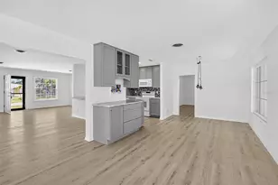 915 Suncrest Ln, Englewood, FL 34223 - Photo 24
