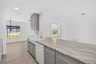 915 Suncrest Ln, Englewood, FL 34223 - Photo 20