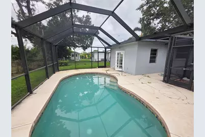 4461 Maceachen Boulevard, Sarasota, FL 34233 - Photo 2