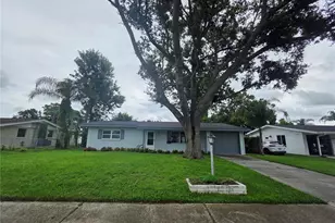 4461 Maceachen Blvd, Sarasota, FL 34233 - Photo 4