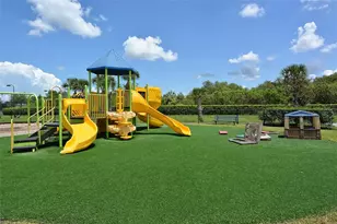 811 Fairwaycove Ln, Bradenton, FL 34212 - Photo 84