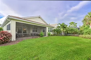 8031 Sandstar Wy, Sarasota, FL 34240 - Photo 24