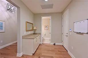 8031 Sandstar Wy, Sarasota, FL 34240 - Photo 12