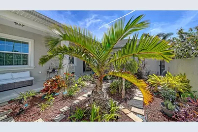 1111 Mallorca Drive, Bradenton, FL 34209 - Photo 10