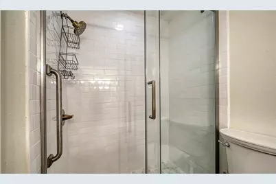 204 Hourglass Way #V9, Sarasota, FL 34242 - Photo 40