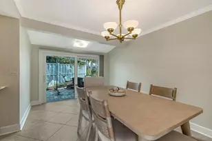 204 Hour Glass Way, Sarasota, FL 34242 - Photo 18