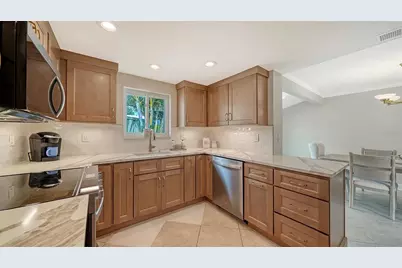 204 Hourglass Way #V9, Sarasota, FL 34242 - Photo 28