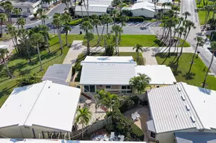 206 Hour Glass Way, Sarasota, FL 34242 - Photo 6