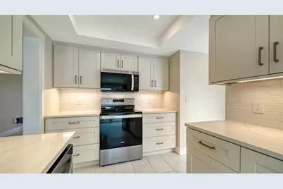 206 Hourglass Way #V10, Sarasota, FL 34242 - Photo 16