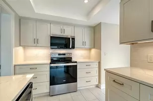 206 Hour Glass Way, Sarasota, FL 34242 - Photo 16