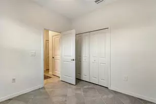 10896 Pinot Dr, Venice, FL 34293 - Photo 32