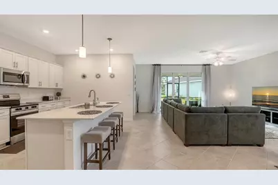 10896 Pinot Drive, Venice, FL 34293 - Photo 6