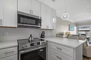 5830 Midnight Pass Rd, Sarasota, FL 34242 - Photo 10