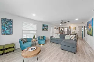 6808 Palm Dr, Holmes Beach, FL 34217 - Photo 10