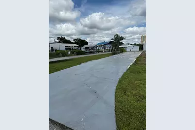 208 Tankey Drive, Palmetto, FL 34221 - Photo 4