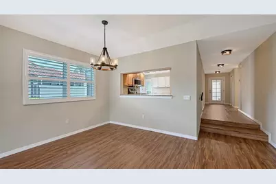 7340 Golf Pointe Circle, Sarasota, FL 34243 - Photo 16