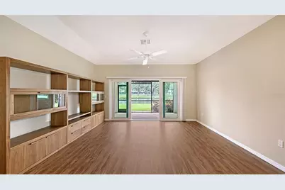 7340 Golf Pointe Circle, Sarasota, FL 34243 - Photo 8