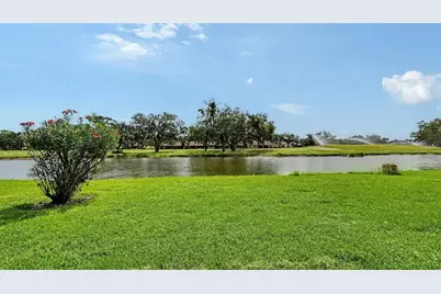 7340 Golf Pointe Circle, Sarasota, FL 34243 - Photo 40
