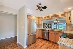 7340 Golf Pointe Cir, Sarasota, FL 34243 - Photo 18