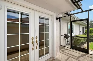 7340 Golf Pointe Cir, Sarasota, FL 34243 - Photo 22