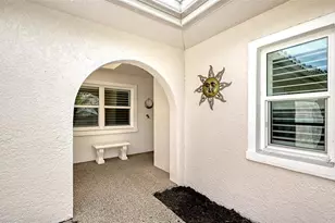 7340 Golf Pointe Cir, Sarasota, FL 34243 - Photo 4