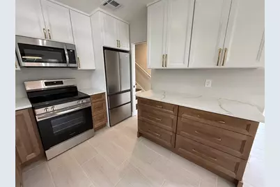 3135 Alta Vista Street, Sarasota, FL 34237 - Photo 10