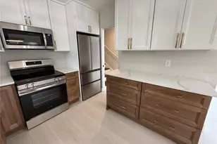 3135 Alta Vista St, Sarasota, FL 34237 - Photo 10