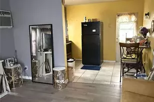 817 29th St E, Bradenton, FL 34208 - Photo 4