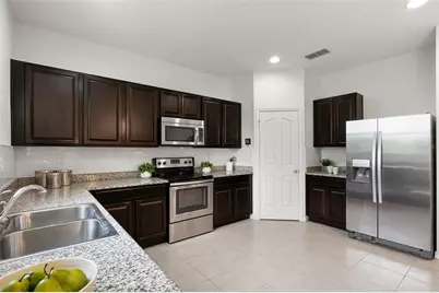 2815 Shelburne Way, Saint Cloud, FL 34772 - Photo 12